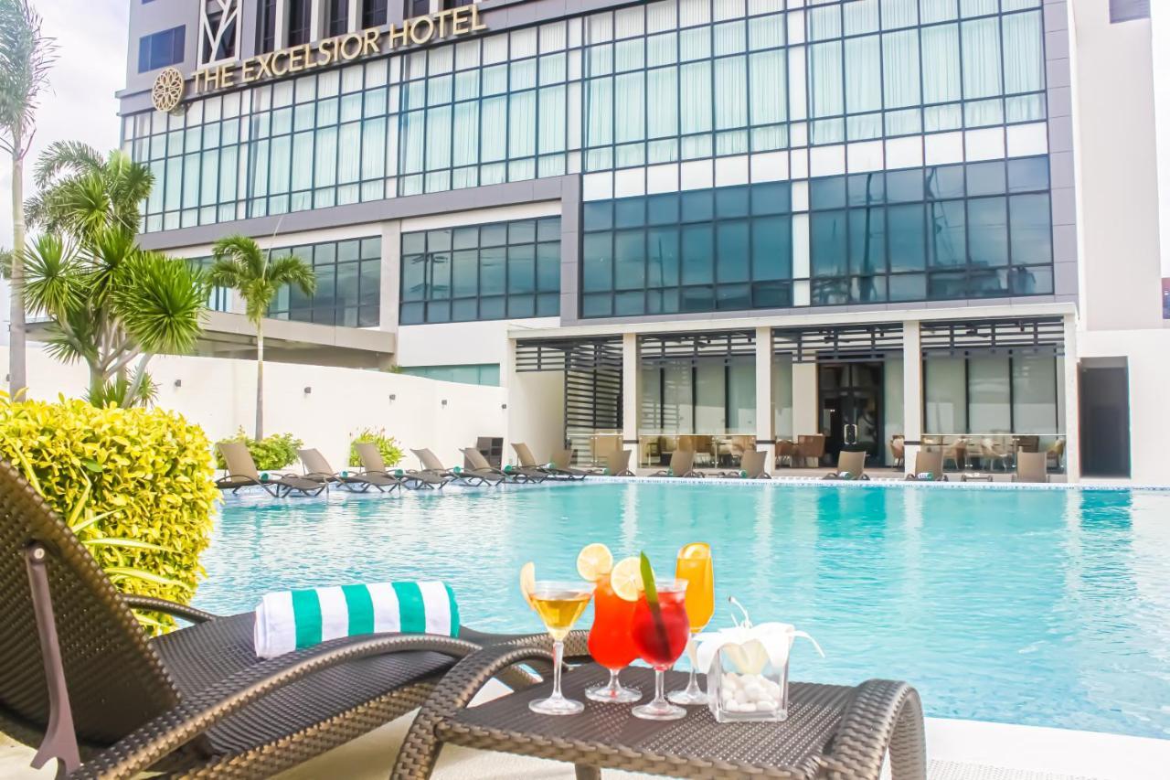 The Excelsior Hotel Las Piñas Buitenkant foto